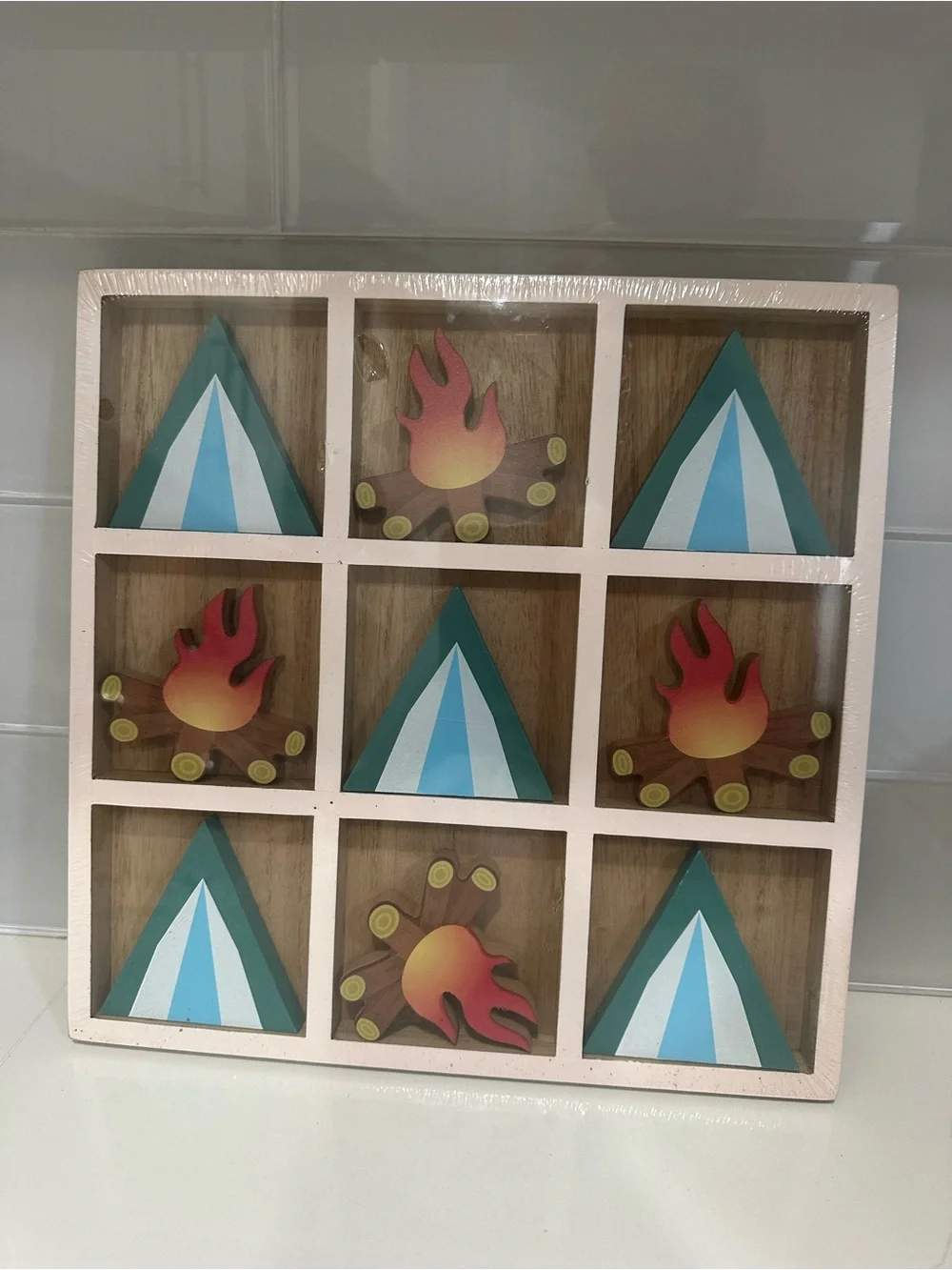 Brand New Camping Lovers Wooden Tic Tac Toe Board Game tent and campfire Pieces